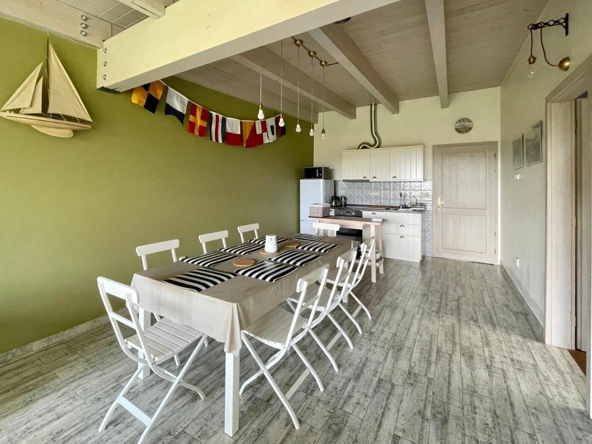Apartmany Modrinovy Dum ฮอร์นี ปลานา ภายนอก รูปภาพ